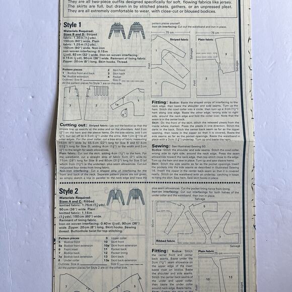 Vintage Designer Sewing Patterns Lot Of 4 Childrens Clothes Skirts Coats Dresses - Picture 12 of 13